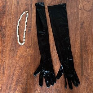 Breakfast at Tiffany’s accessories
